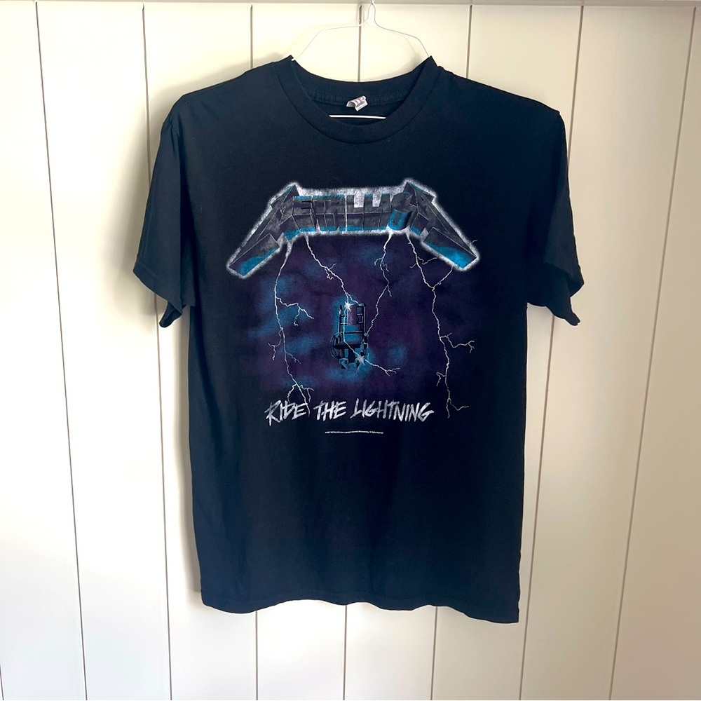 Metallica Ride the Lightning graphic tee